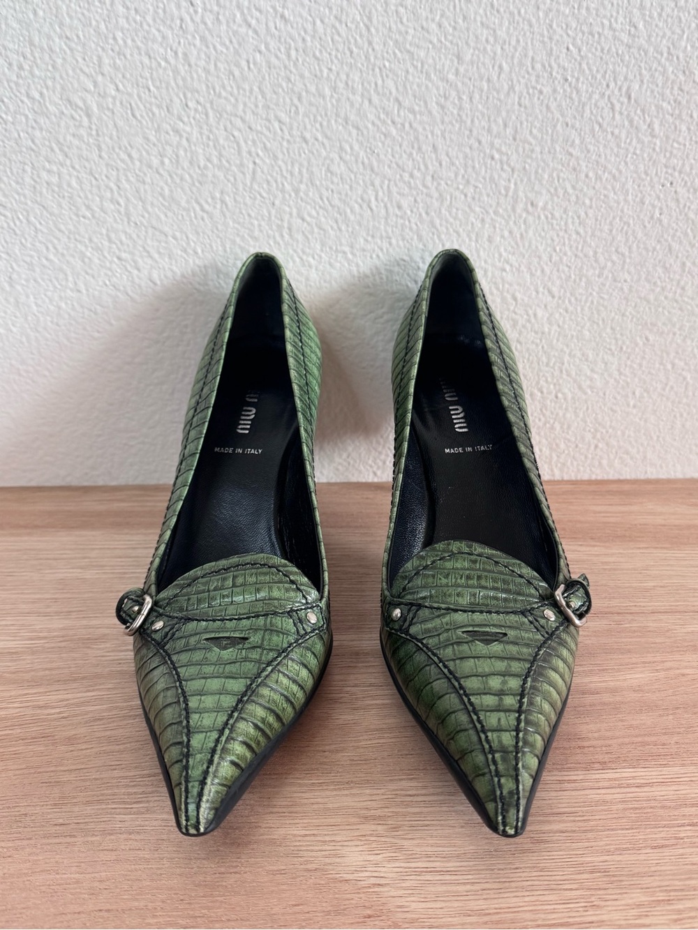 Vintage Miu Miu Croc Embossed Kitten Heels - Picture 3 of 16